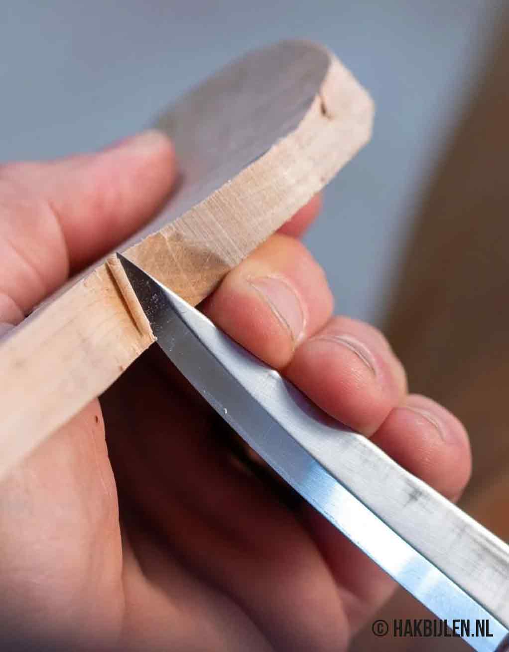 Houtsnijmes 106 Carbon Wood Carving Knife Morakniv